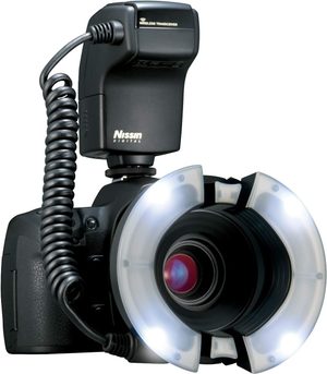 Nissin MF18 ring flash for macro